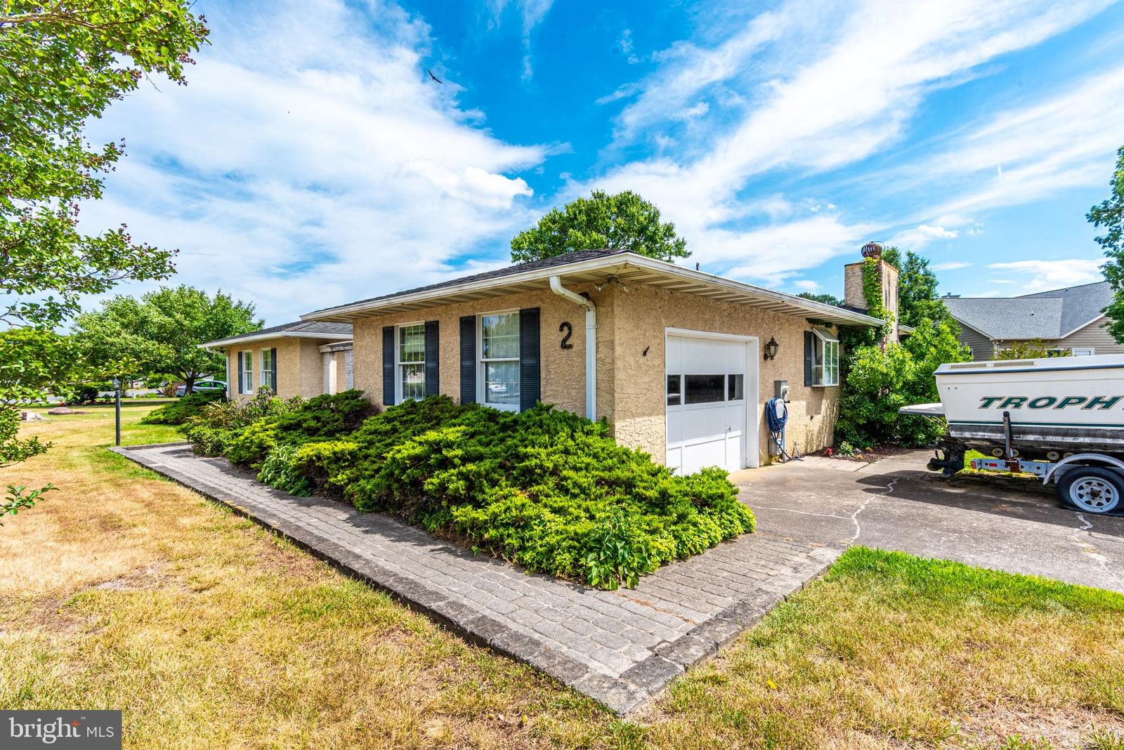 2 HERON ISLE CT, OCEAN PINES 21811, MD