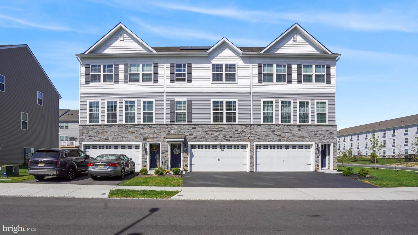 35 SISTERS FARMSTEAD DR, MOUNT LAUREL 08054, NJ