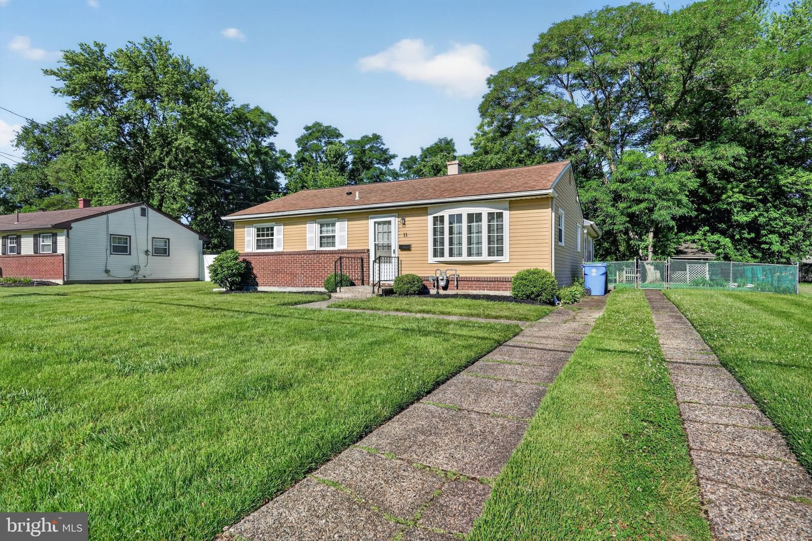 11 WALDEN RD, MARLTON 08053, NJ