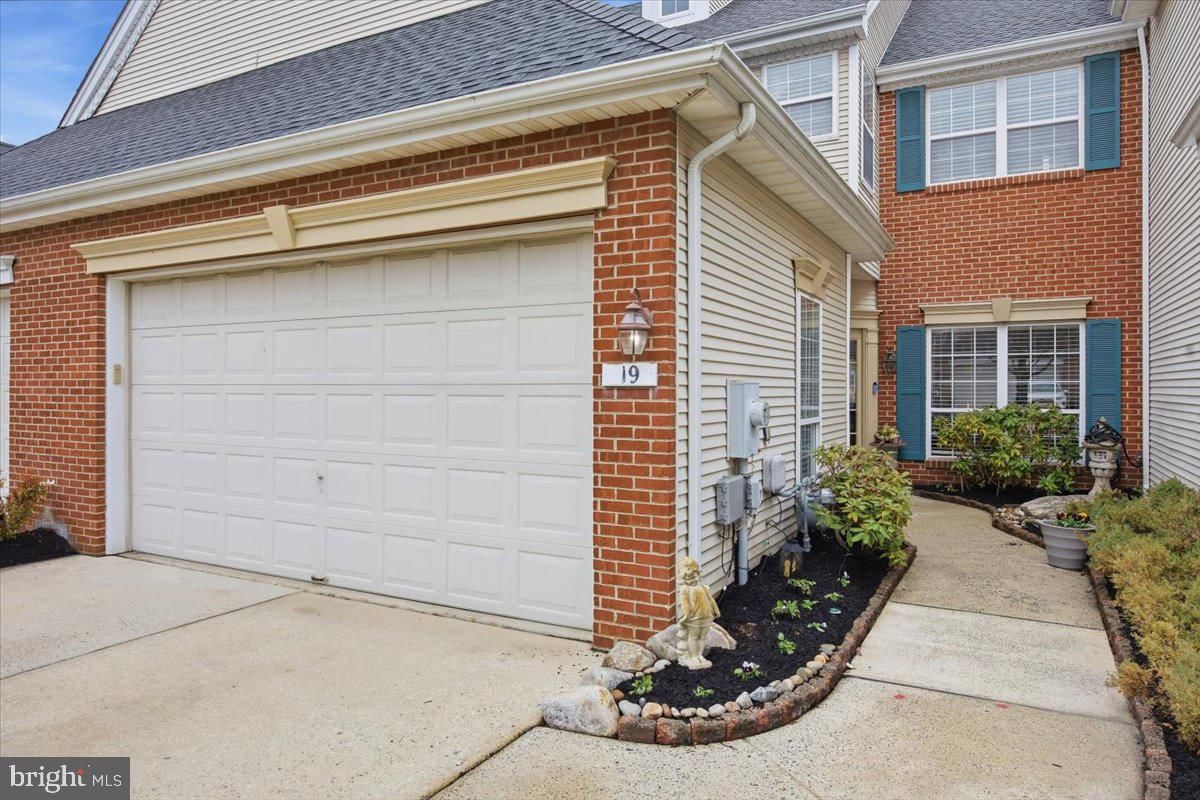 19 GRAND BANKS CIR, MARLTON 08053, NJ