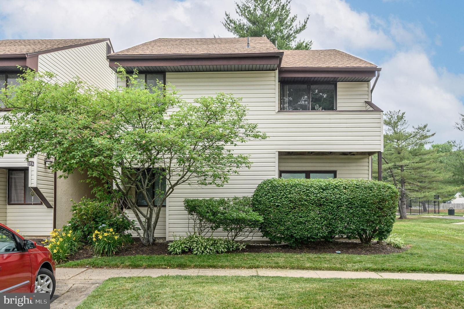 38 E DAISY LN, MOUNT LAUREL 08054, NJ