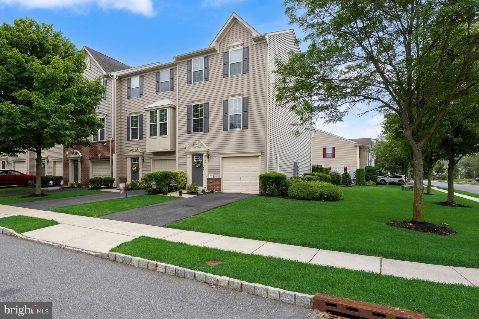 201 PERRY WAY, CINNAMINSON 08077, NJ