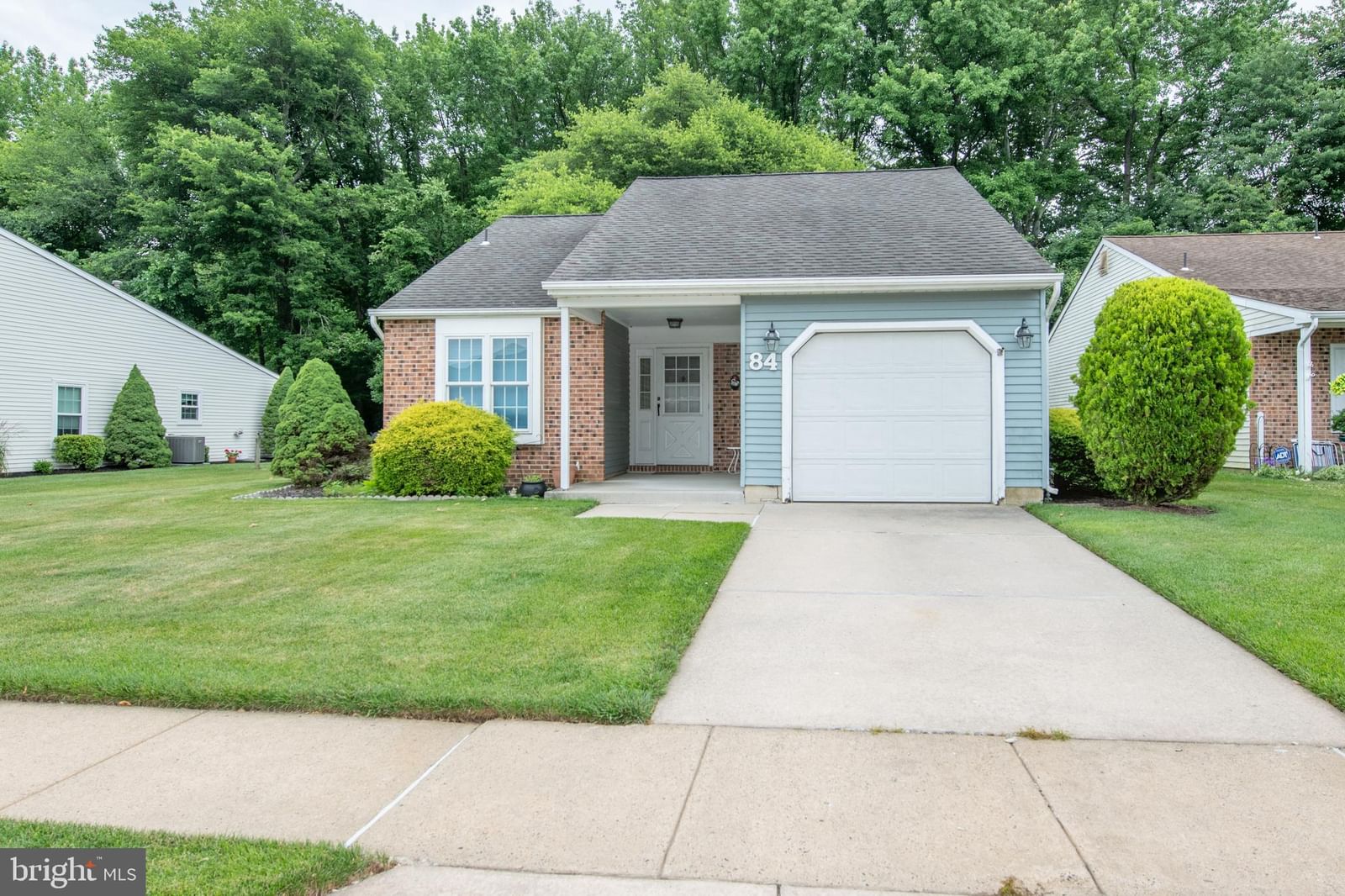 84 BASTIAN DR, MOUNT LAUREL 08054, NJ