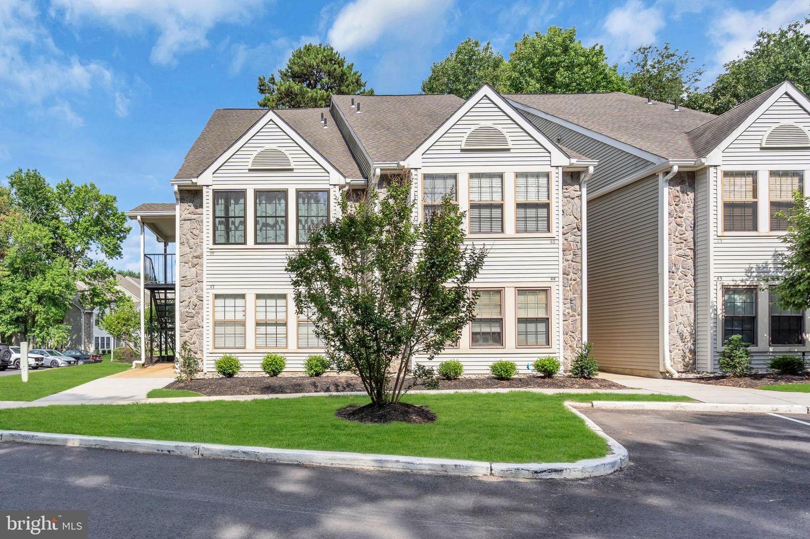 47 CHELMSFORD CT, MARLTON 08053, NJ