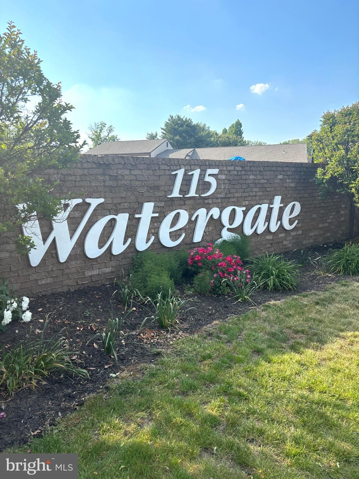 115 E KINGS HWY, MAPLE SHADE 08052, NJ
