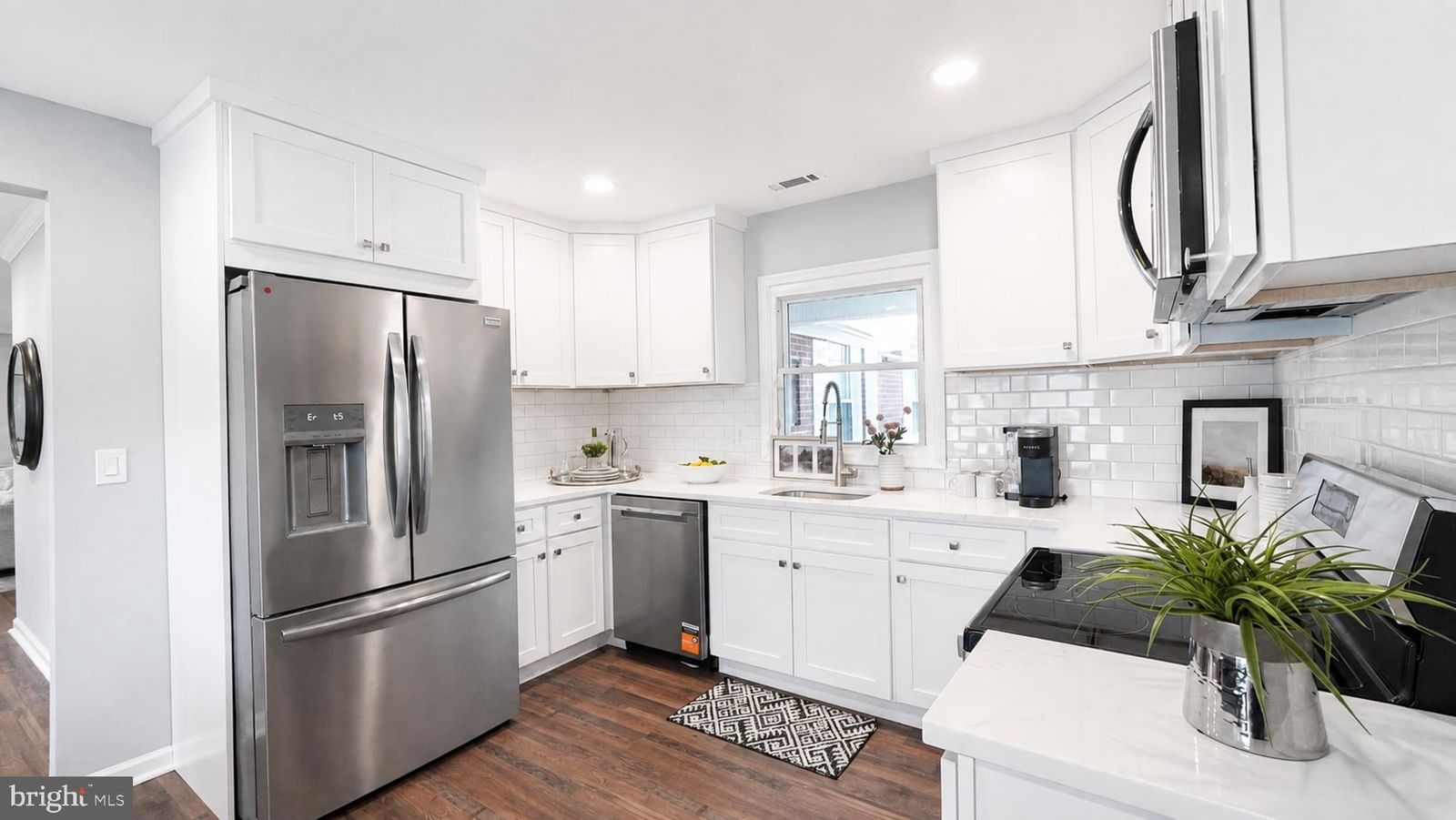 8 MARBLESTONE LN, WILLINGBORO 08046, NJ