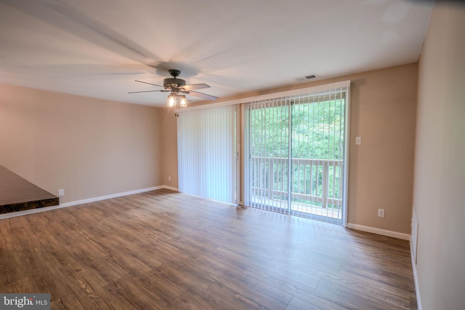 35 SEQUOIA COURT photograph