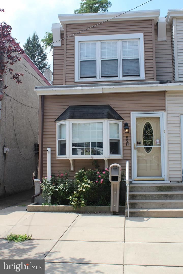 820 DIVISION ST, GLOUCESTER CITY 08030, NJ
