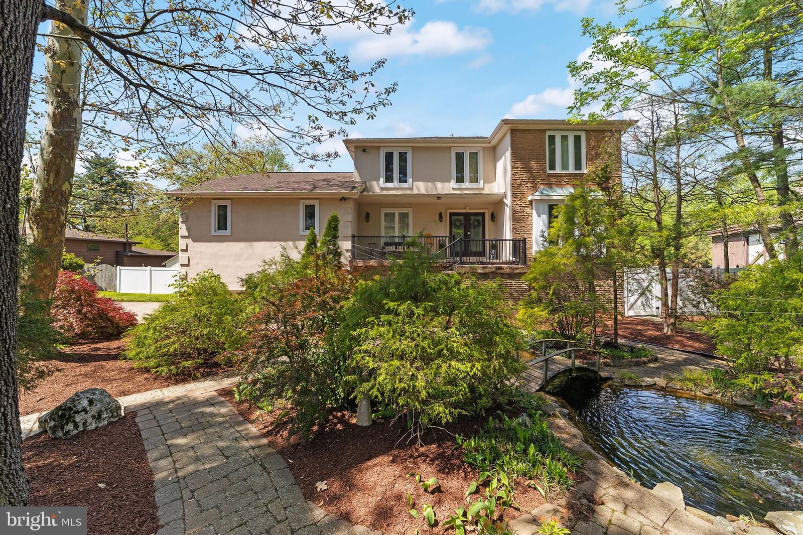 11 N WOODLEIGH DR, CHERRY HILL 08003, NJ