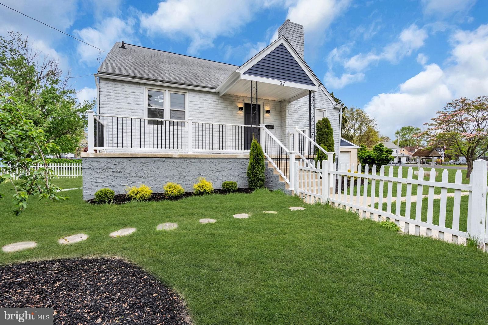 37 WASHINGTON AVE, BERLIN 08009, NJ