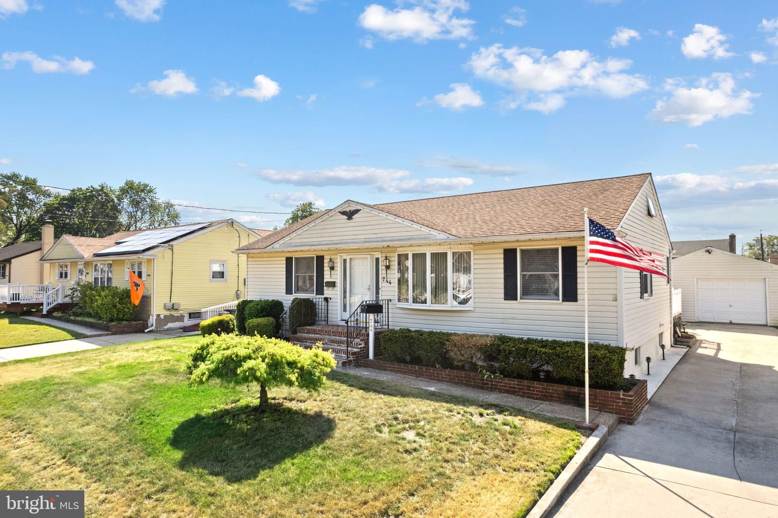 744 W 3RD AVE, RUNNEMEDE 08078, NJ