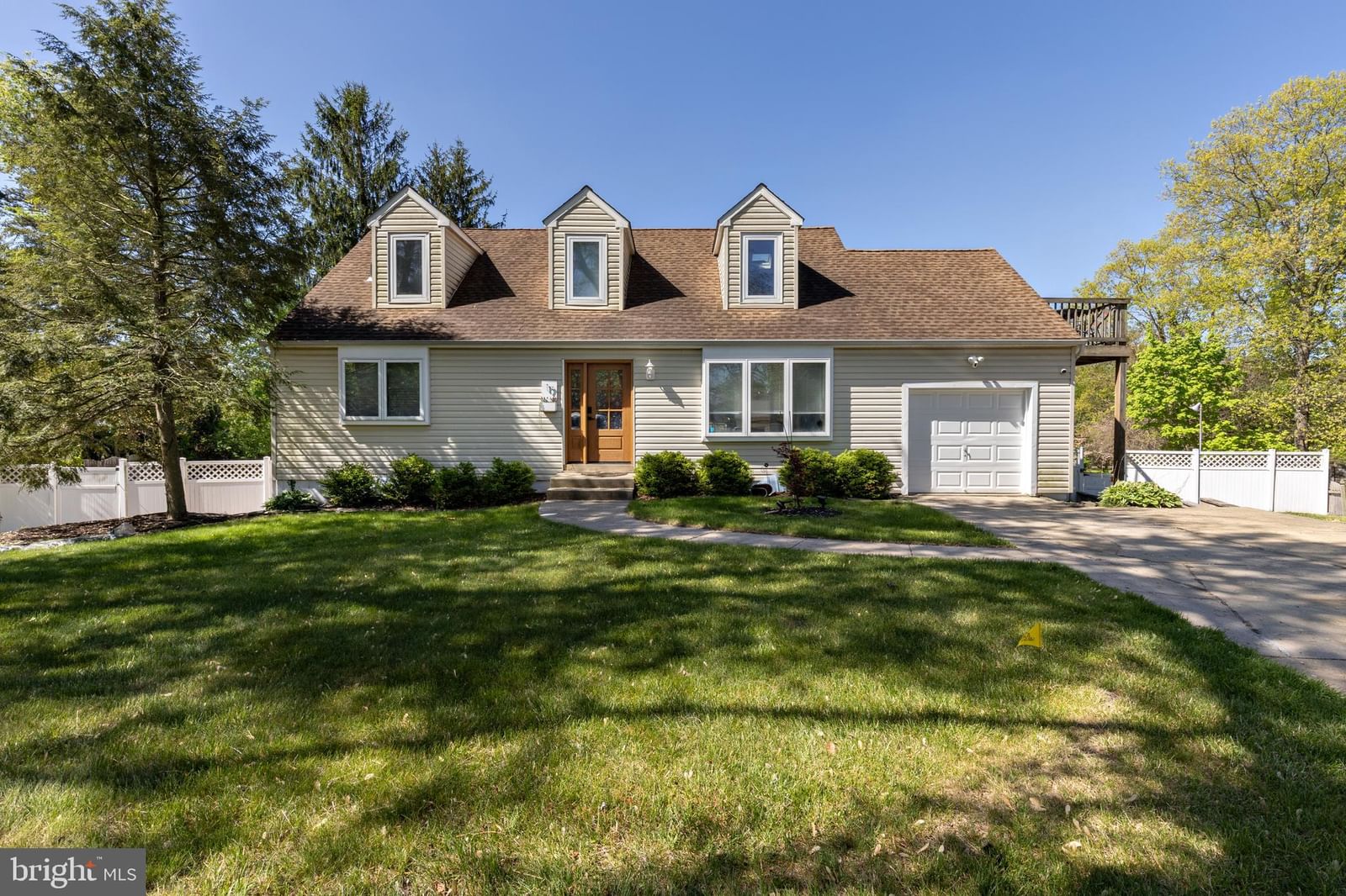 17 LISA DR, BLACKWOOD 08012, NJ