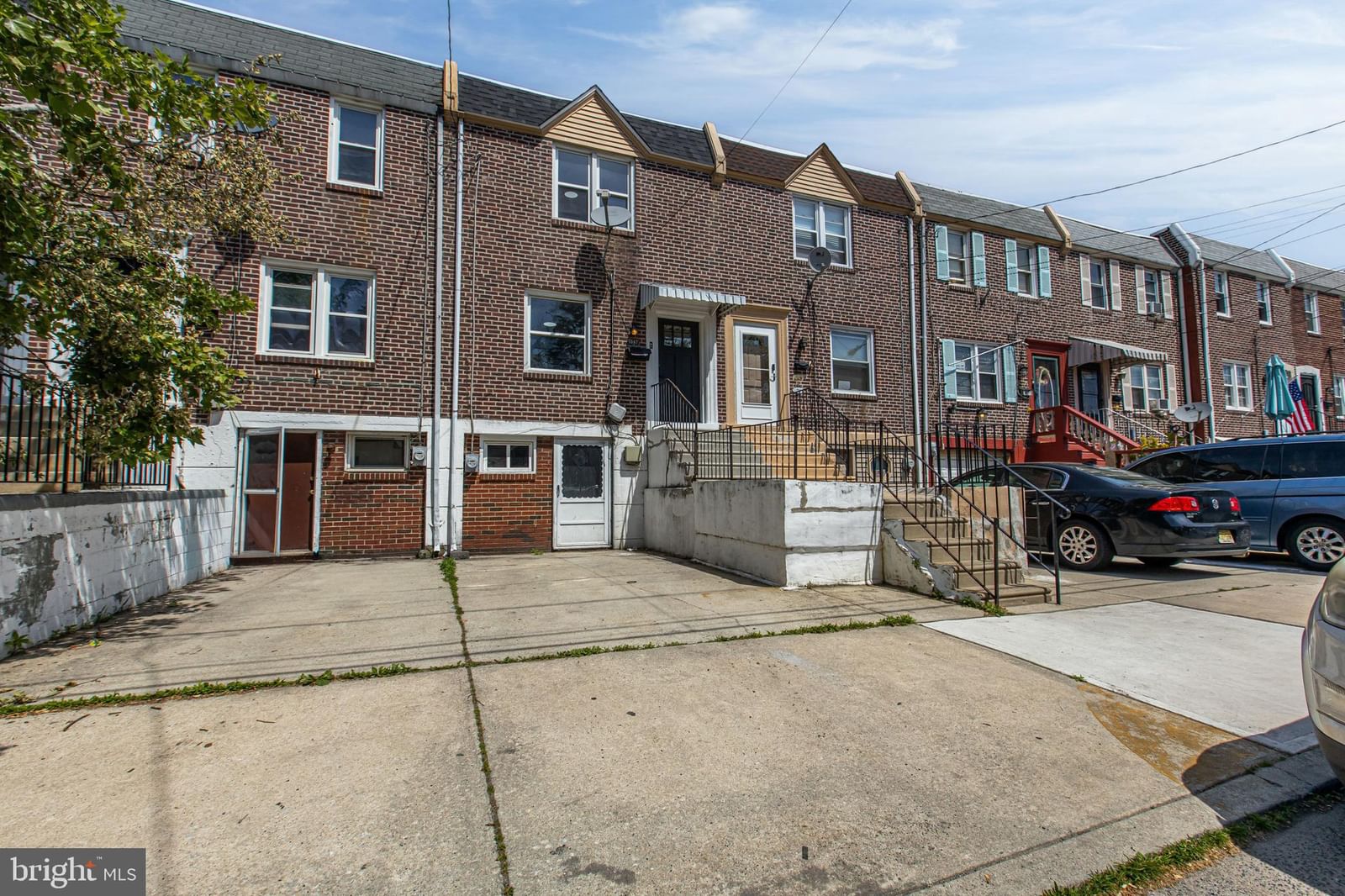 1067 S MERRIMAC RD, CAMDEN 08104, NJ