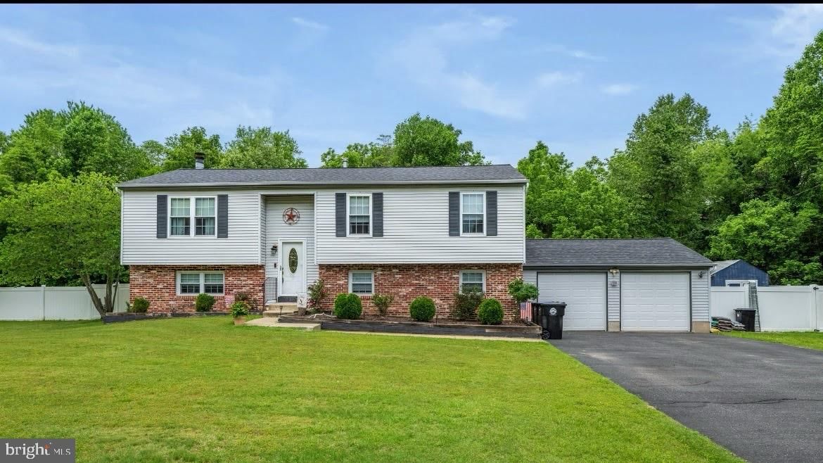 2387 CLIFFORD AVE, ATCO 08004, NJ