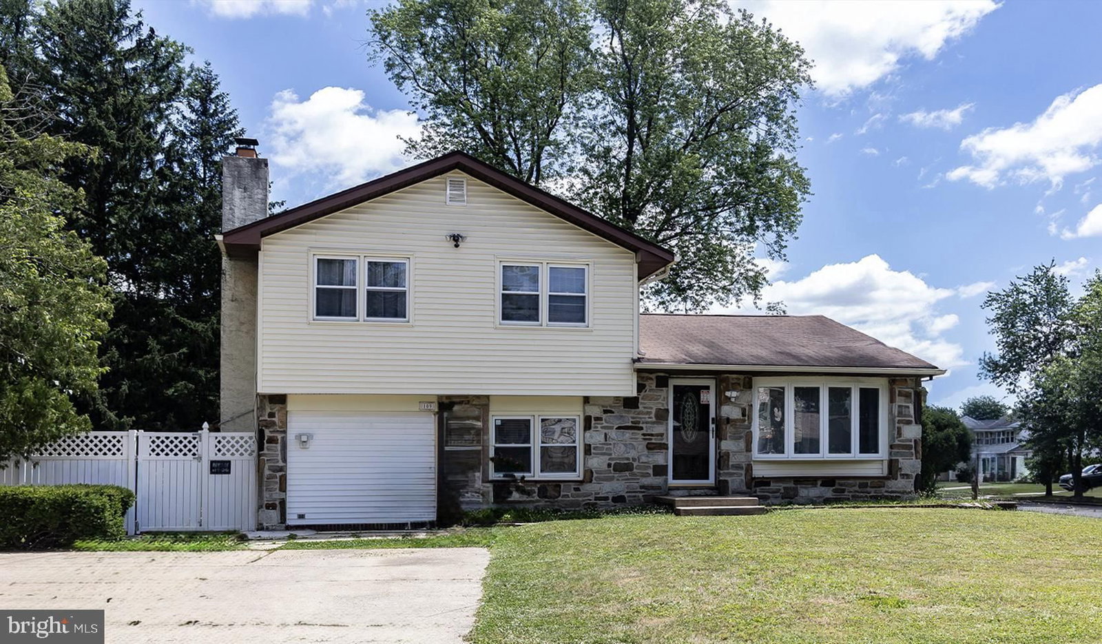 109 SURREY RD, VOORHEES 08043, NJ