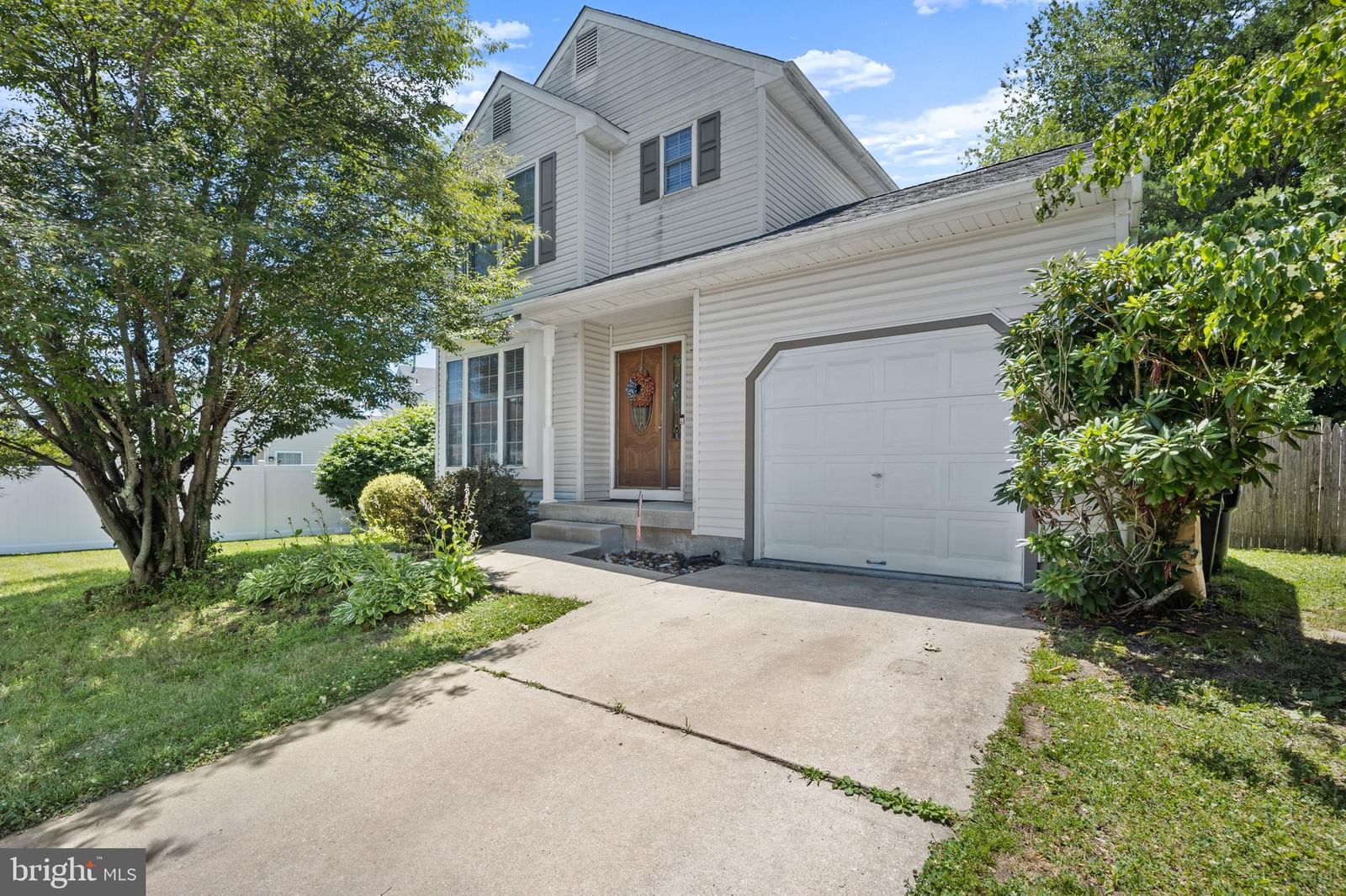 64 OAKTON DR, ATCO 08004, NJ