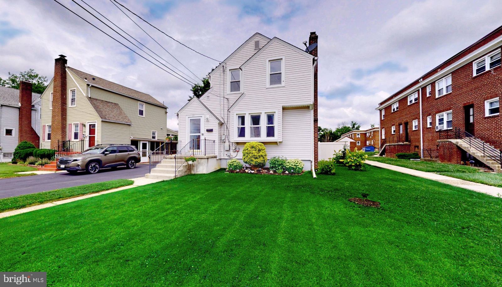 27 W HOLLY AVE, OAKLYN 08107, NJ