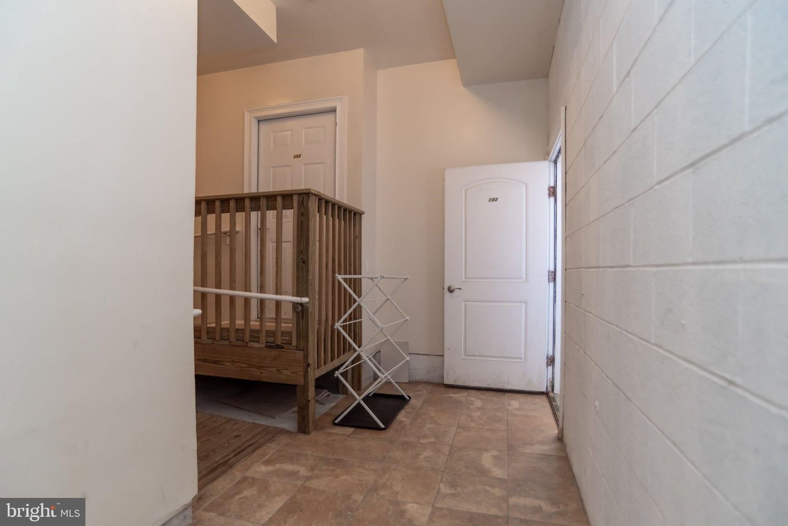 405 E 20TH AVENUE #102 photograph