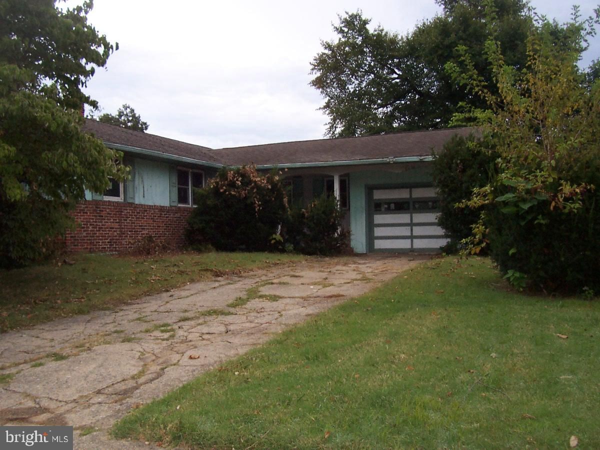 1174 HARKER AVE, WEST DEPTFORD 08096, NJ