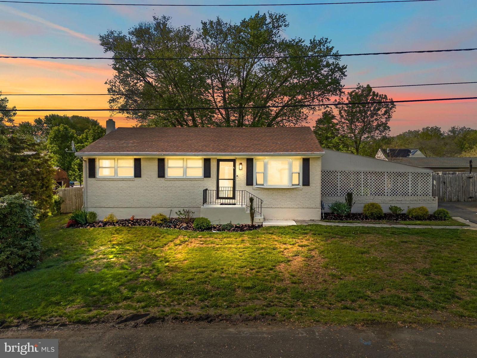807 MARKET AVE Ave, WOODBURY 08096, NJ