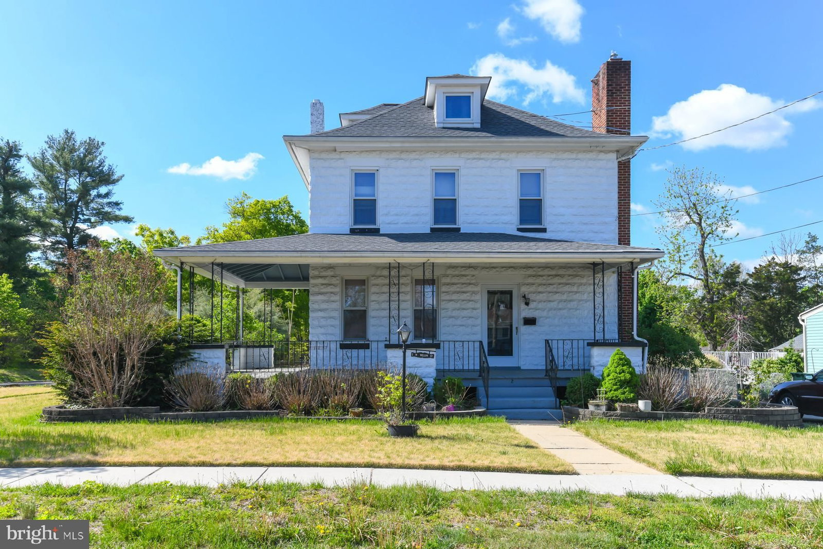 2 W WILLOW ST, WENONAH 08090, NJ