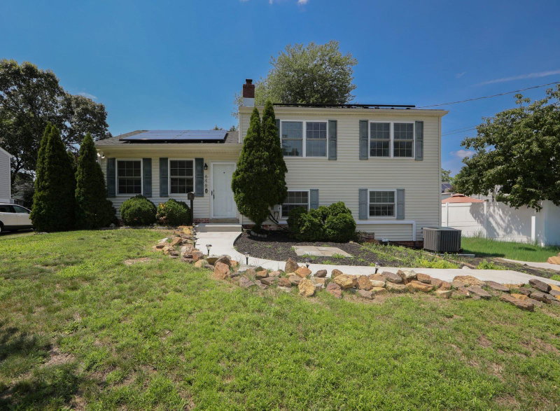 648 PRINCETON BOULEVARD