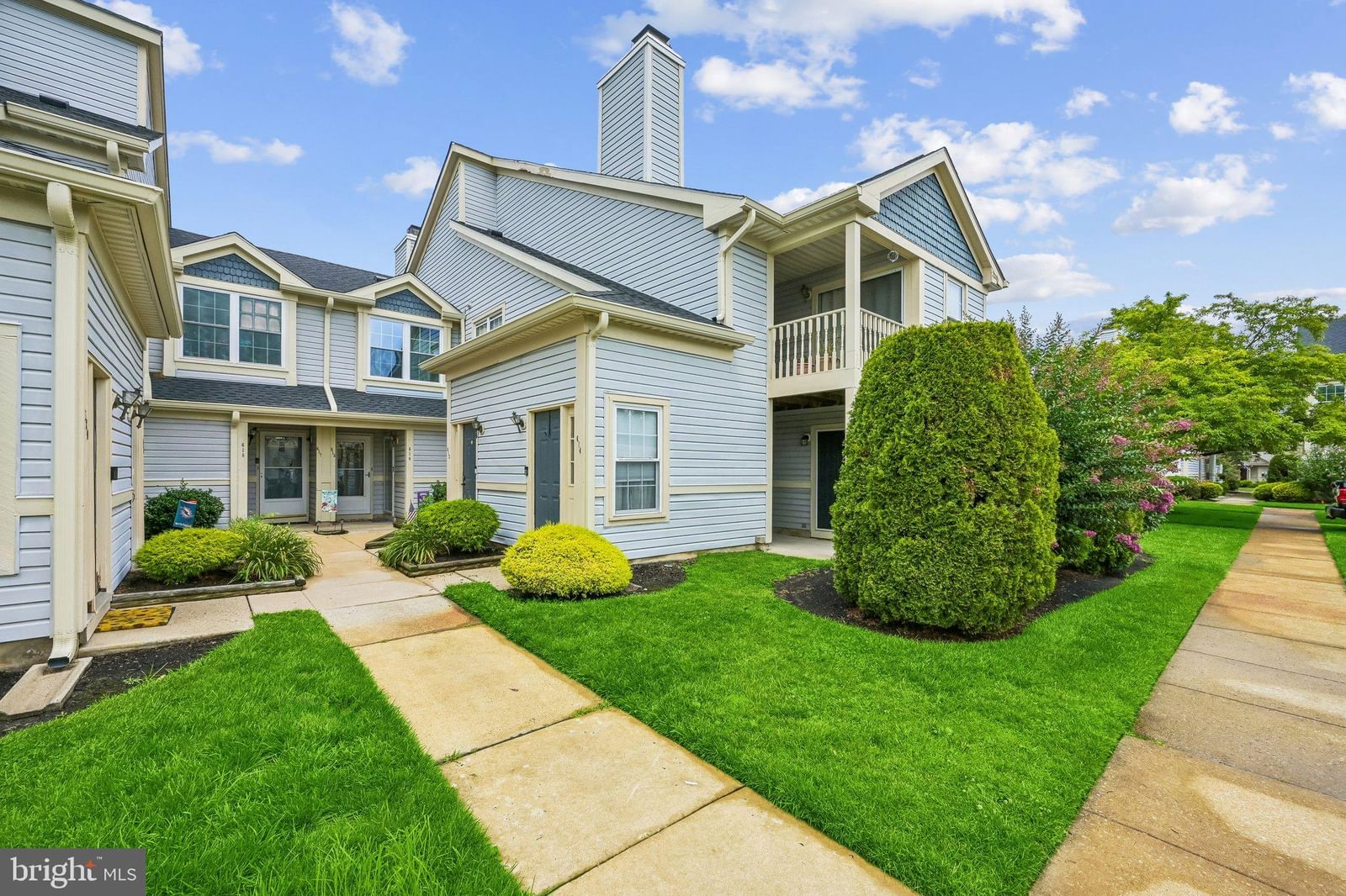613 STEEPLECHASE COURT photograph