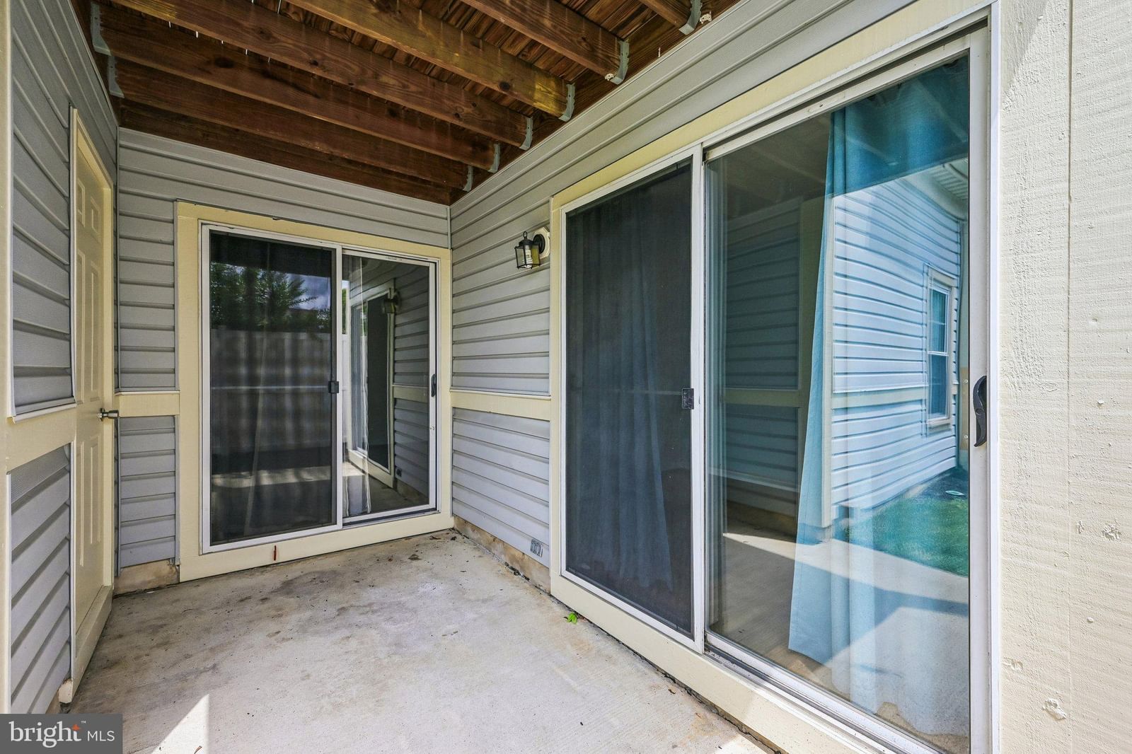 613 STEEPLECHASE COURT photograph