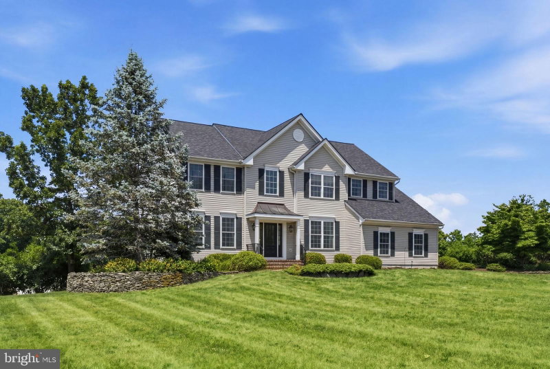 28 MUSIC MOUNTAIN BOULEVARD