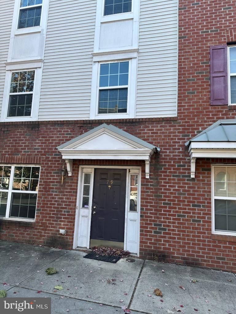 739 CENTRE ST SW, TRENTON 08611, NJ