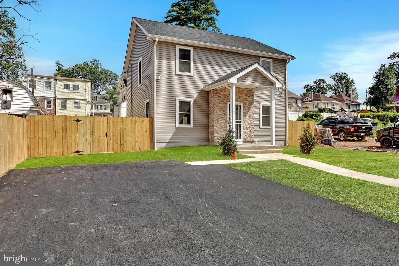 840 PARKSIDE AVE, TRENTON 08618, NJ