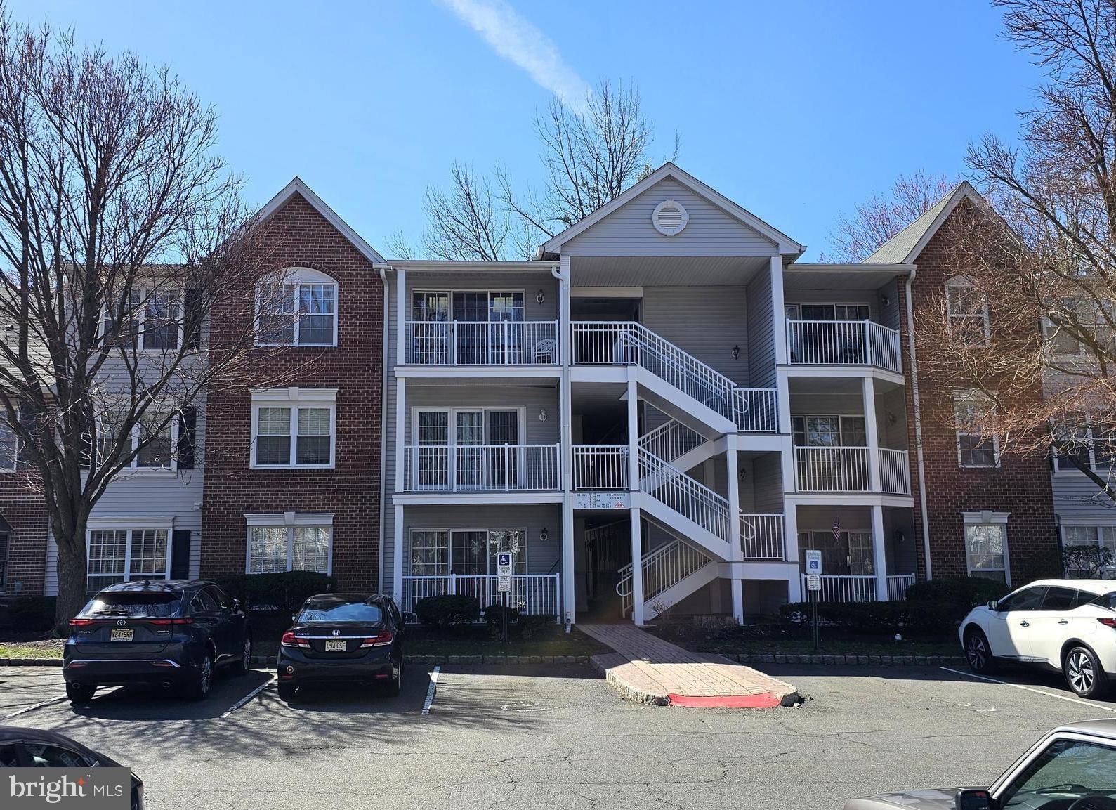 12 CHAMBORD CT, HAMILTON 08619, NJ