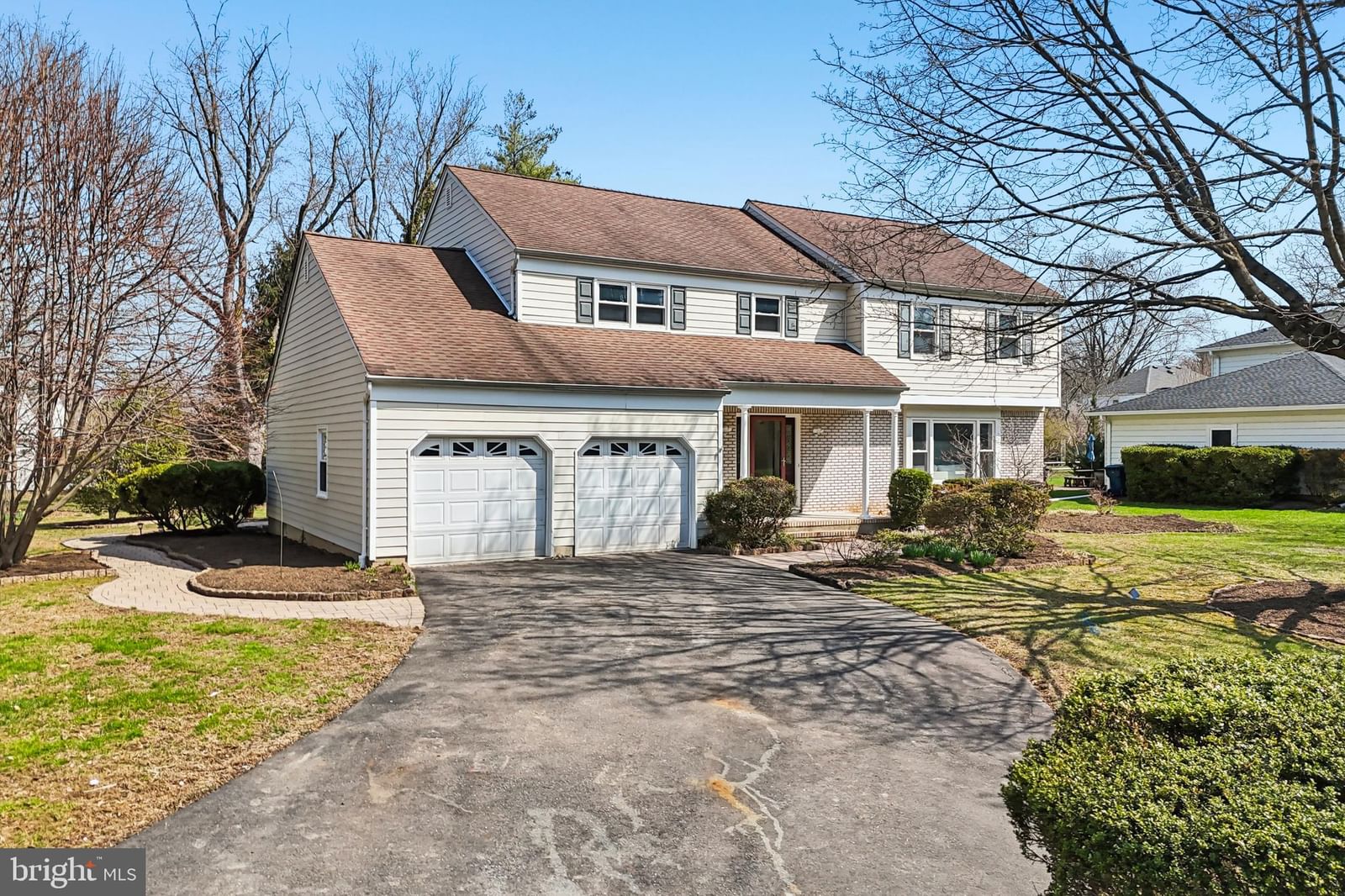 8 WOODBURY LN, LAWRENCEVILLE 08648, NJ