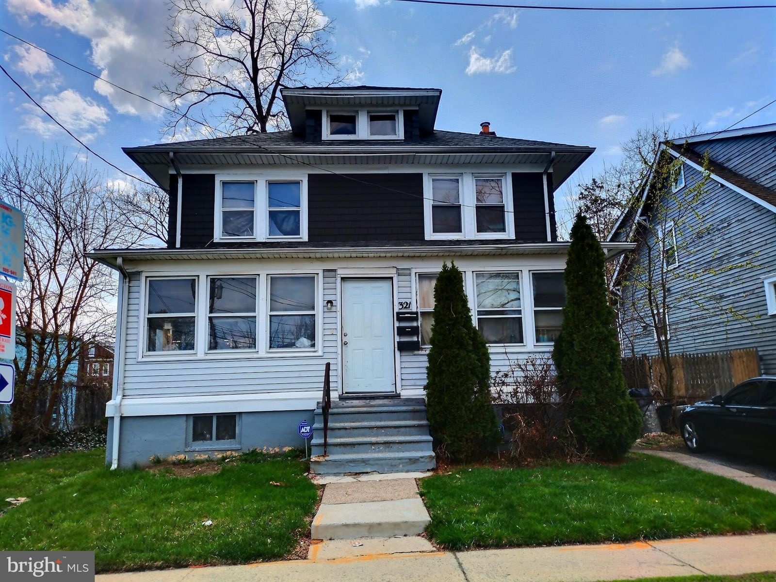 321 PARKWAY AVE, TRENTON 08618, NJ