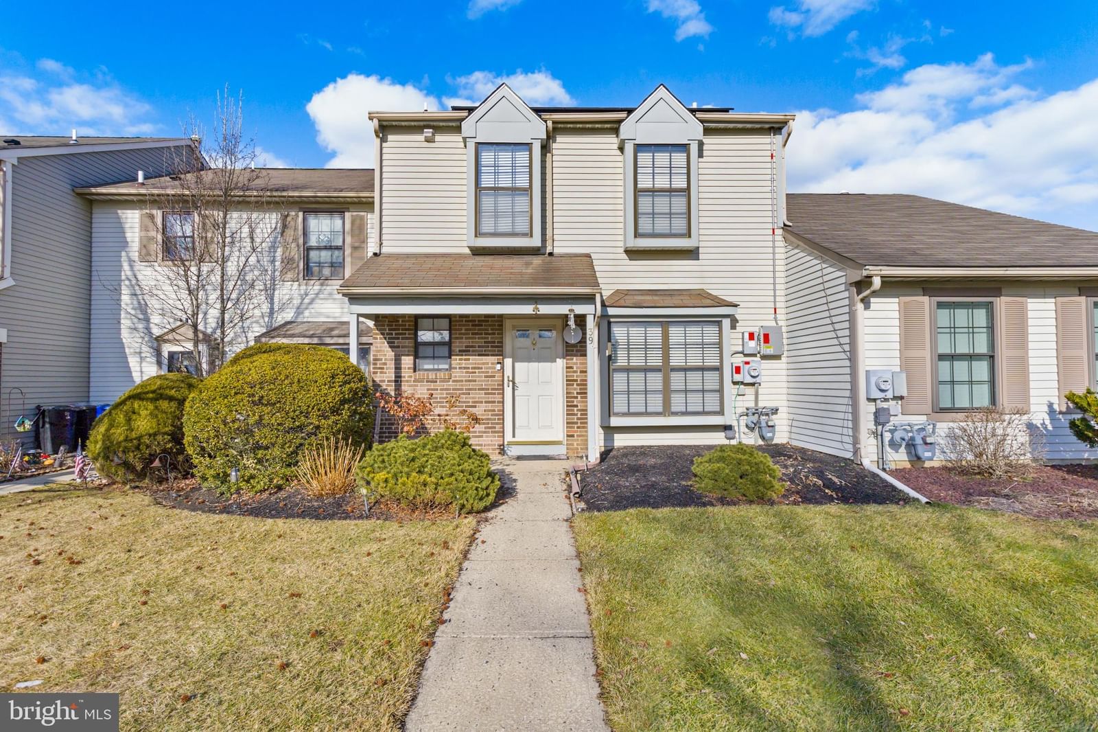 39 BANBURY CT, ROBBINSVILLE 08691, NJ