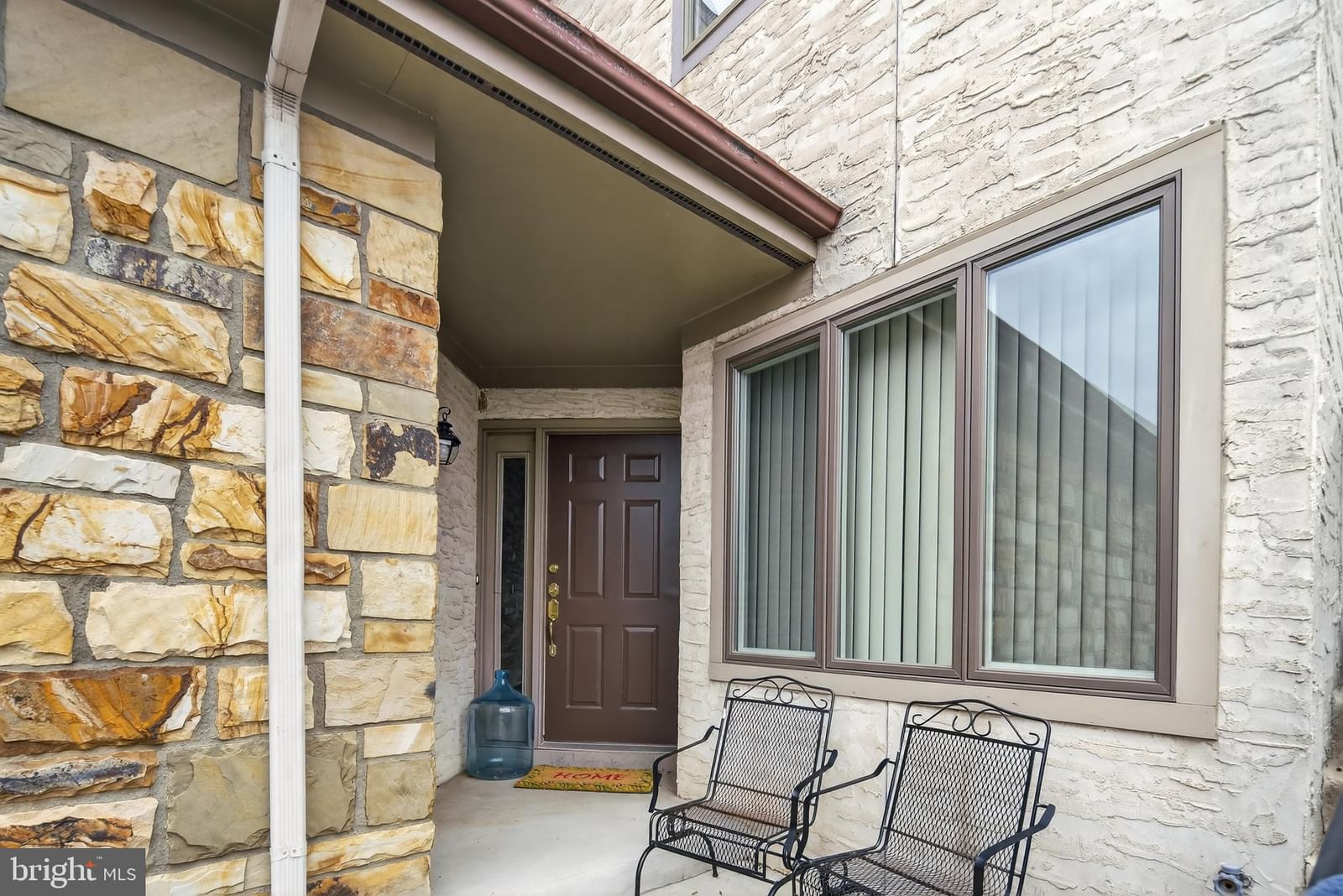 37 WOODMONT DR, LAWRENCEVILLE 08648, NJ