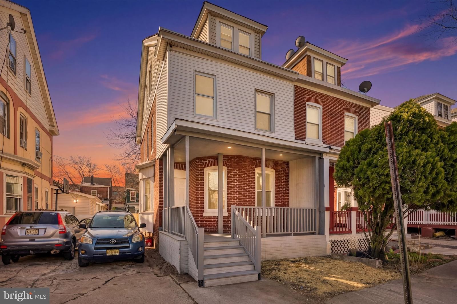 25 MCKINLEY AVE, TRENTON 08609, NJ