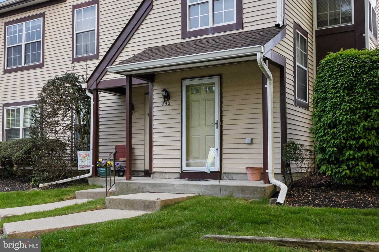 252 ANDOVER PL, ROBBINSVILLE 08691, NJ