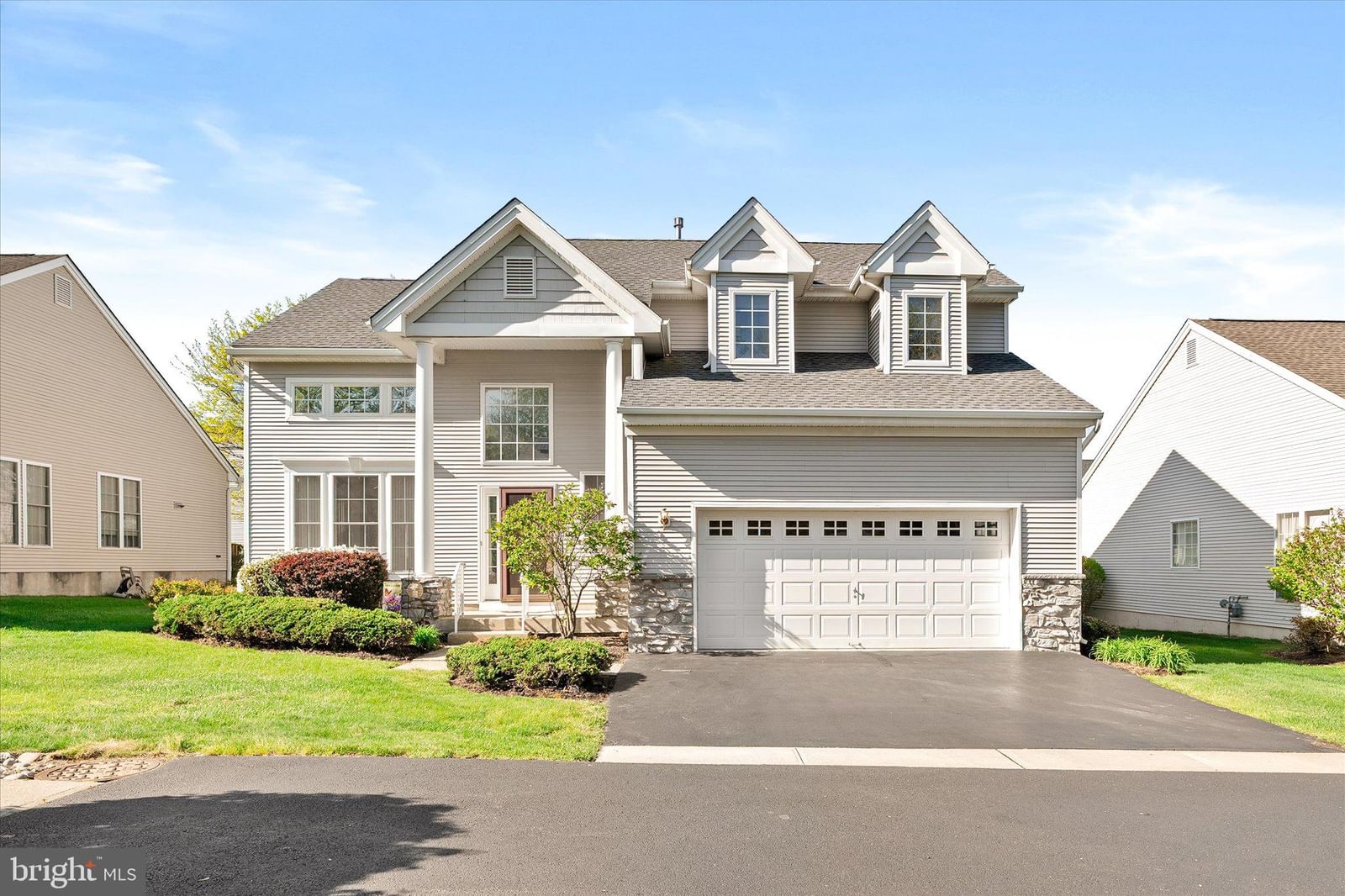 56 GOLDFINCH DR, HAMILTON 08690, NJ