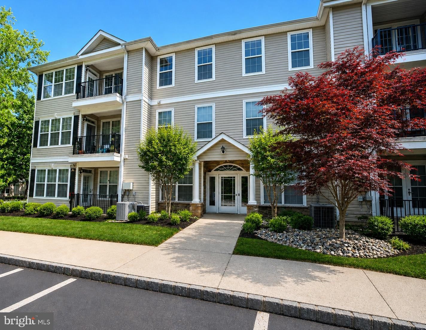 12 KYLE WAY, EWING 08628, NJ