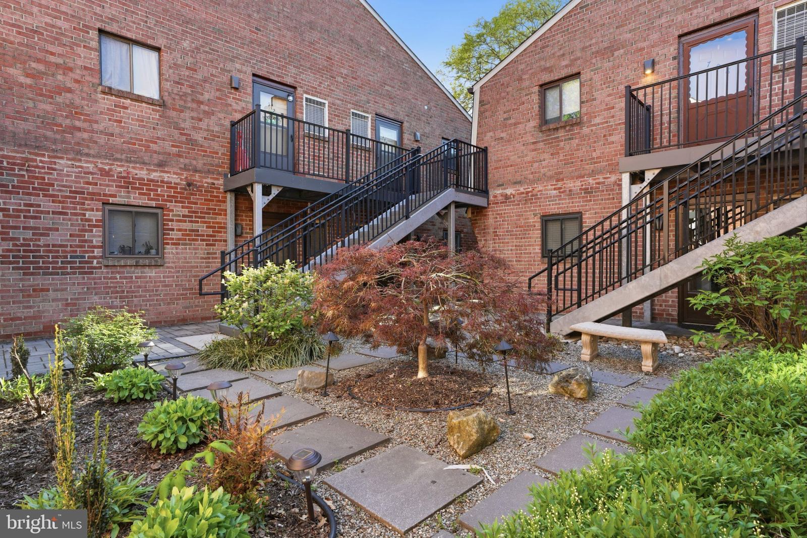 702 MEADOW WOODS LN, LAWRENCE 08648, NJ