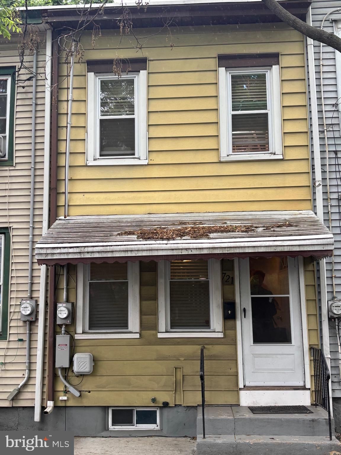 721 DIVISION ST, TRENTON 08611, NJ