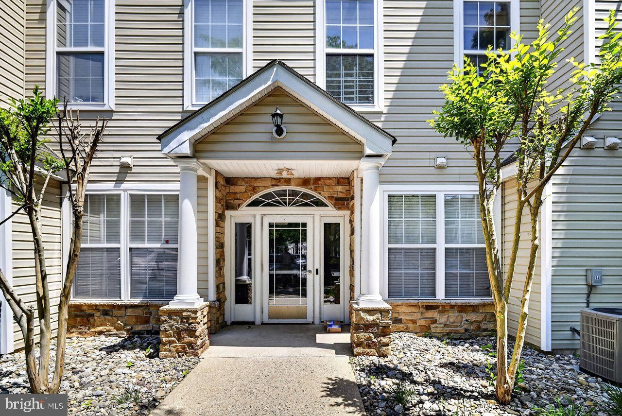 23 KYLE WAY, EWING 08628, NJ