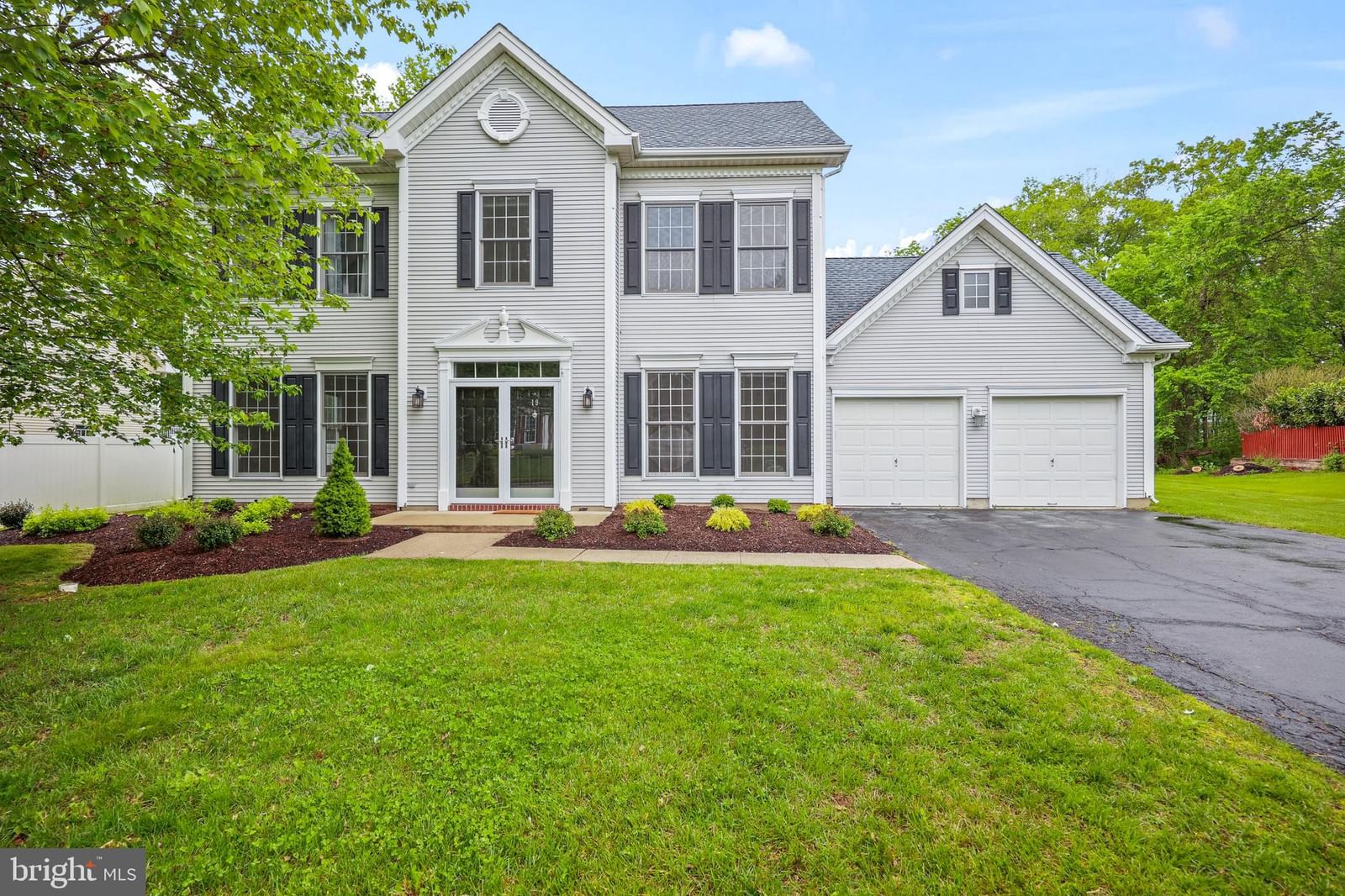 19 LARCHMONT CT, PENNINGTON 08534, NJ