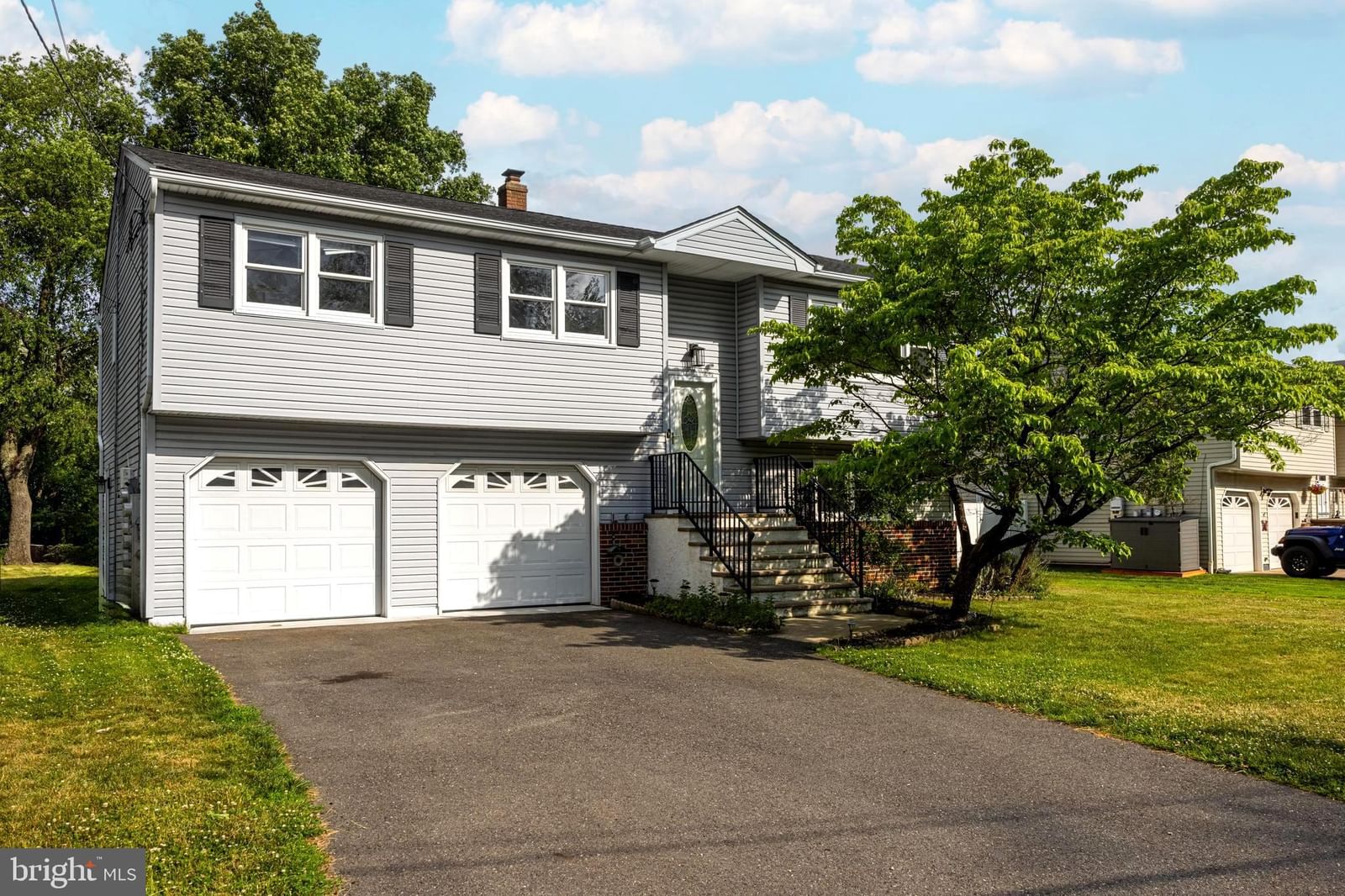 14 ROCKWOOD AVE, HAMILTON 08619, NJ