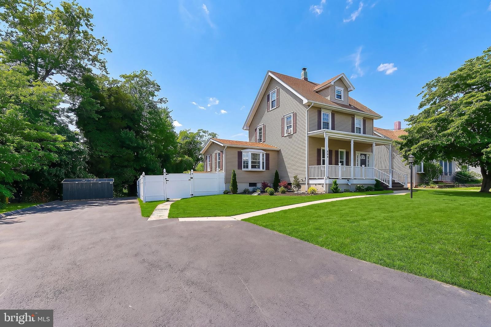 134 LAKESIDE BLVD, HAMILTON 08610, NJ