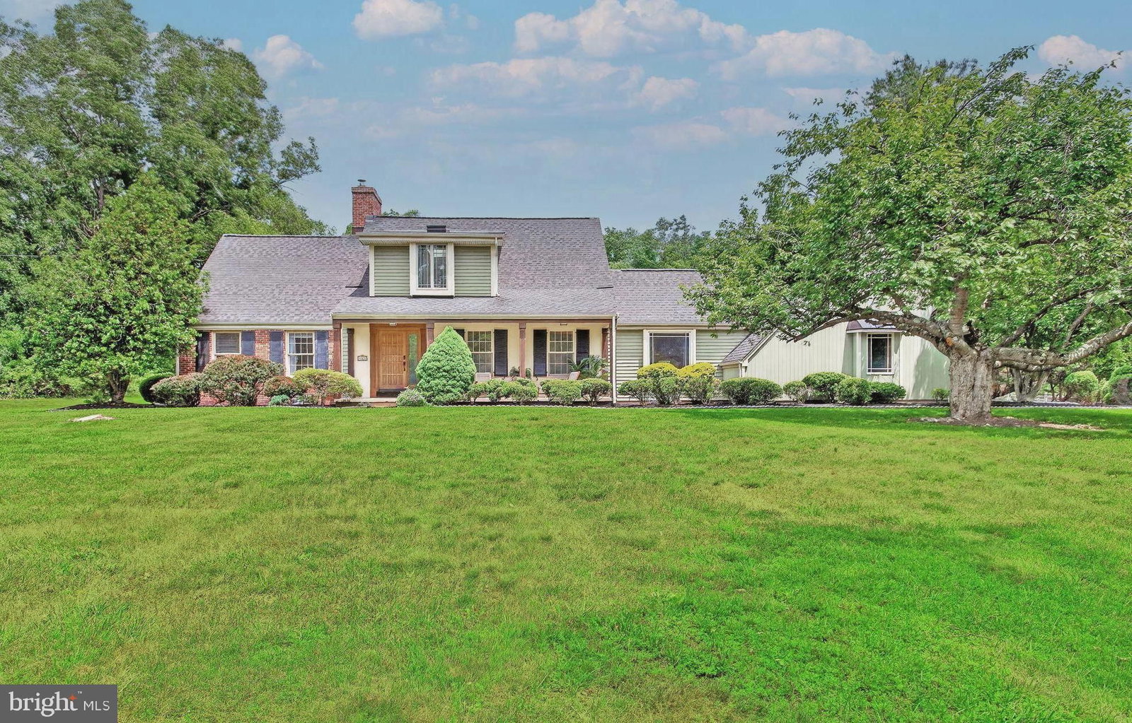 6 AQUA TER, PENNINGTON 08534, NJ