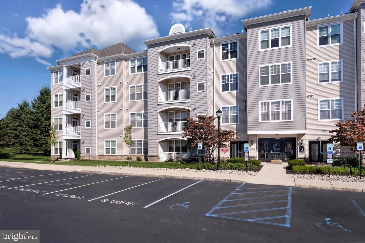 321 MASTERSON COURT photograph