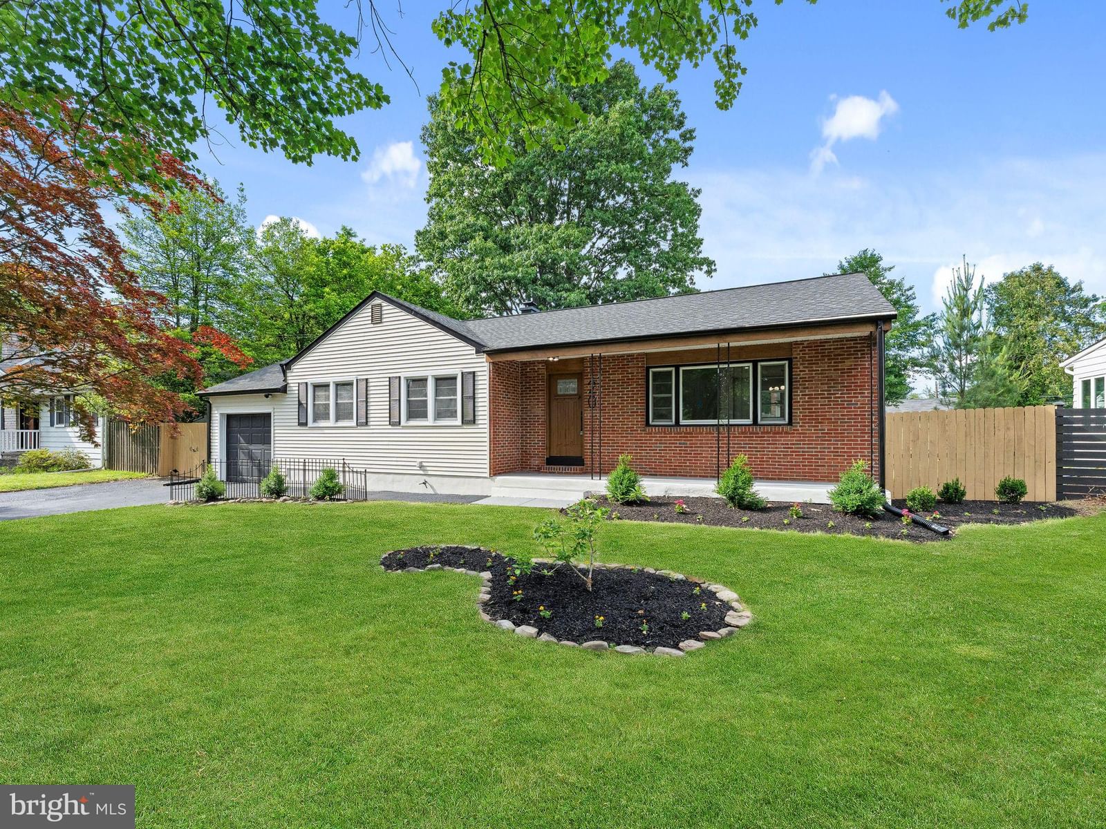 20 ROCKLAND RD, EWING 08618, NJ