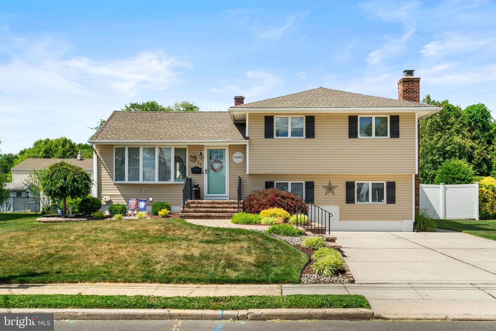 30 GARY DR, HAMILTON 08690, NJ